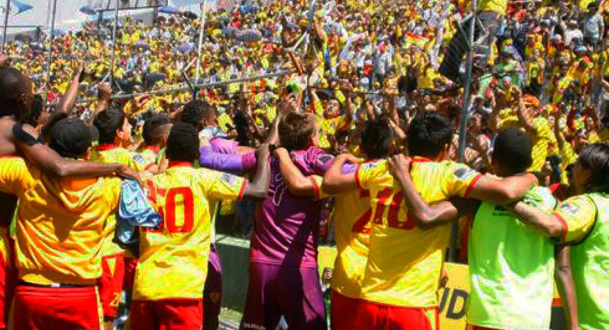 Fútbol Ecuador Serie B Aucas A Paso Firme Hacia El Título, Tres Equipos ...