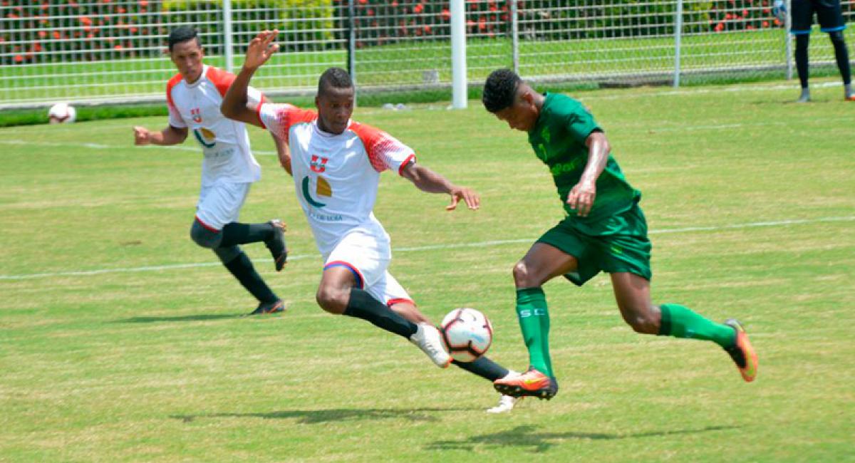 Fútbol Ecuador Serie B Confirmados árbitros Y Horarios Para El Inicio